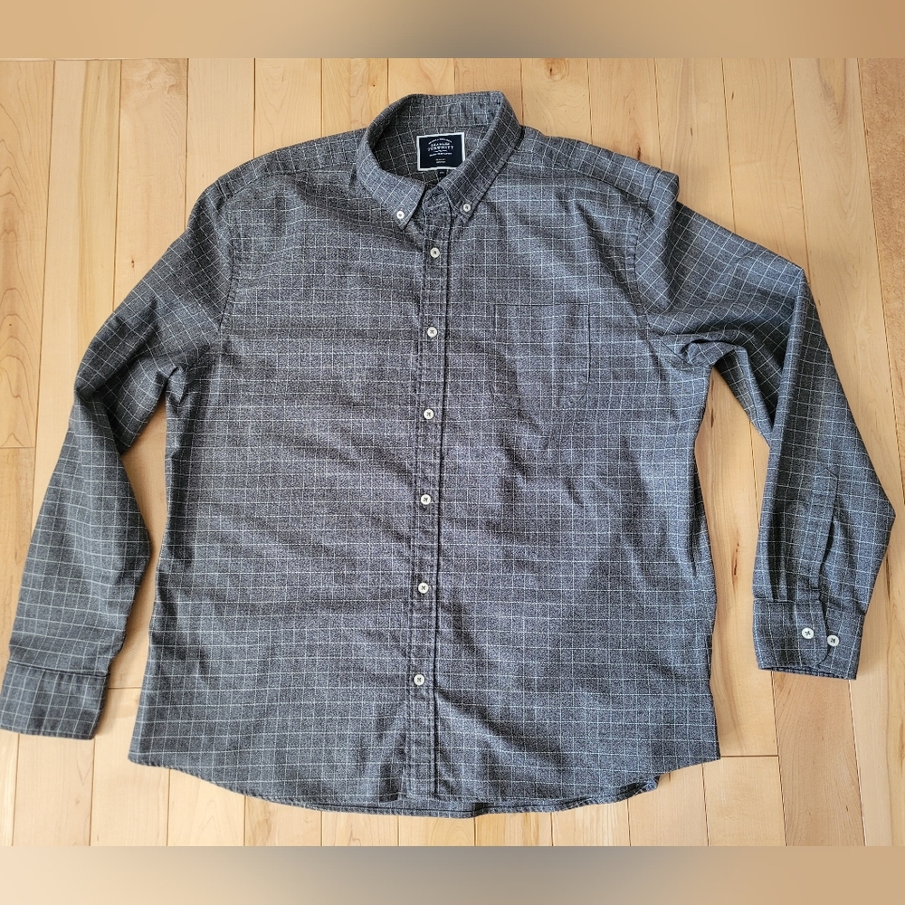 Charles Tyrwhitt men's size XXL slim fit button up shirt